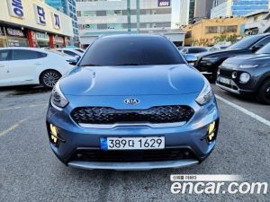 Kia Niro 1.6 HEV 2021 года из Южной Кореи