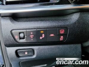 Kia Niro 1.6 HEV 2021 года из Южной Кореи