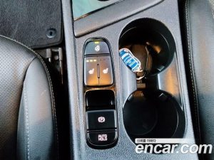 Kia Niro 1.6 HEV 2021 года из Южной Кореи