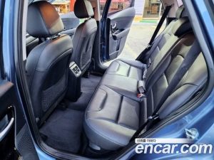 Kia Niro 1.6 HEV 2021 года из Южной Кореи