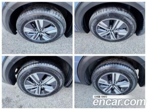 Kia Niro 1.6 HEV 2021 года из Южной Кореи
