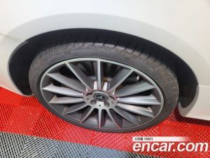 Mercedes-Benz E-Class E450 4MATIC Coupe 2020 года из Южной Кореи