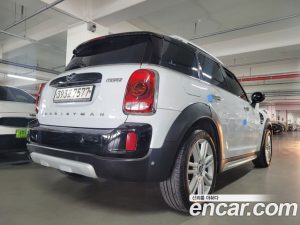 Mini Countryman Savile Row Edition 2020 года из Южной Кореи