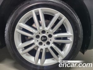 Mini Countryman Savile Row Edition 2020 года из Южной Кореи