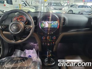 Mini Countryman Savile Row Edition 2020 года из Южной Кореи