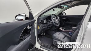 Kia Niro Noblesse 2020 года из Южной Кореи