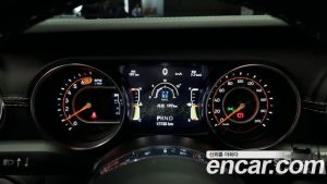 Jeep Wrangler 2.0 Overland Unlimited Top 4Door 80th Anniversary Edition 2021 года из Южной Кореи