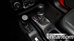 Jeep Wrangler 2.0 Overland Unlimited Top 4Door 80th Anniversary Edition 2021 года из Южной Кореи