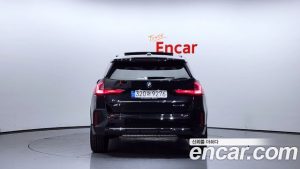 BMW X1 sDrive 20i M Sport 2023 года из Южной Кореи