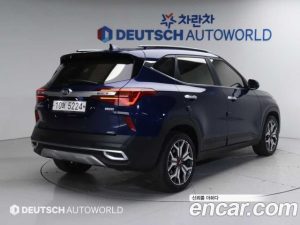 Kia Seltos Бензин 1.6 Turbo 4WD 2020 года из Южной Кореи
