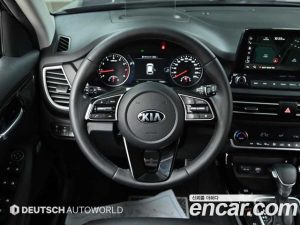 Kia Seltos Бензин 1.6 Turbo 4WD 2020 года из Южной Кореи