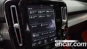 Volvo XC40 B4 R-디자인 2021 года из Южной Кореи