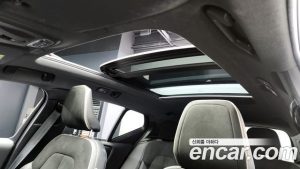 Volvo XC40 B4 R-디자인 2021 года из Южной Кореи