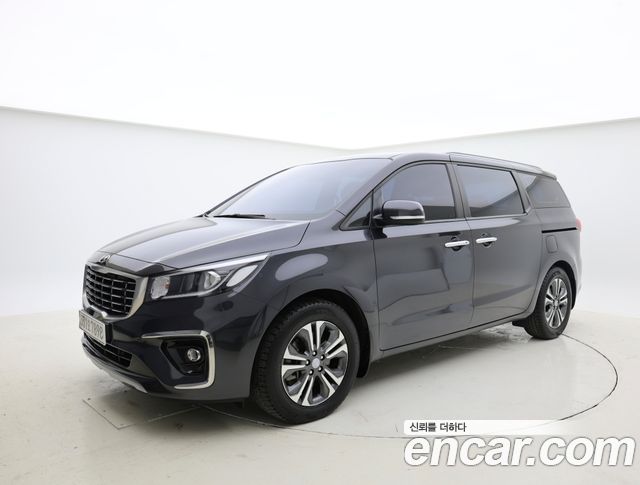 Kia Carnival 9-Seater Luxury 2020 года из Кореи