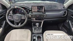 Kia Seltos Бензин 1.6 Turbo 4WD 2022 года из Южной Кореи
