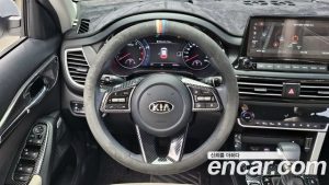 Kia Seltos Бензин 1.6 Turbo 4WD 2022 года из Южной Кореи