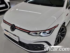Volkswagen Golf 2.0 GTI 2023 года из Южной Кореи