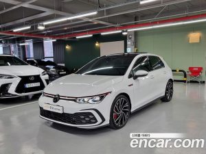 Volkswagen Golf 2.0 GTI 2023 года из Южной Кореи