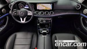 Mercedes-Benz E-Class E220d Avantgarde 2020 года из Южной Кореи