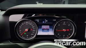 Mercedes-Benz E-Class E220d Avantgarde 2020 года из Южной Кореи