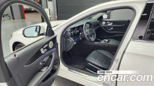 Mercedes-Benz E-Class E220d Avantgarde 2020 года из Южной Кореи