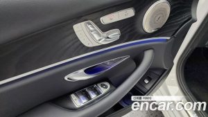 Mercedes-Benz E-Class E220d Avantgarde 2020 года из Южной Кореи