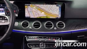 Mercedes-Benz E-Class E220d Avantgarde 2020 года из Южной Кореи