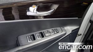 Kia Sorento Дизель 2.0 2WD 2020 года из Южной Кореи