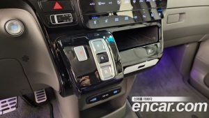 Hyundai Staria Lounge 9-Seater 2023 года из Южной Кореи