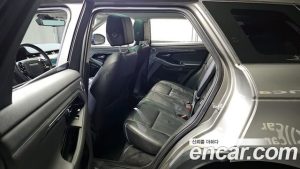 Land Rover Range Rover Evoque D180 SE 2020 года из Южной Кореи
