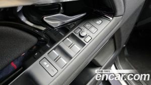 Land Rover Range Rover Evoque D180 SE 2020 года из Южной Кореи