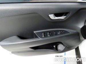 Kia Stonic 1.4 2020 года из Южной Кореи