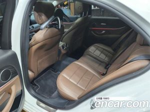 Mercedes-Benz E-Class E220d Avantgarde 2020 года из Южной Кореи