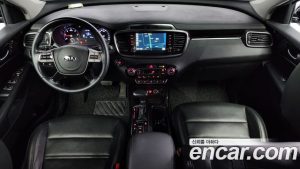 Kia Sorento Дизель 2.0 2WD 2020 года из Южной Кореи