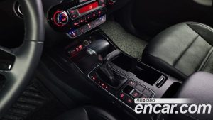 Kia Sorento Дизель 2.0 2WD 2020 года из Южной Кореи
