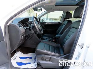 Volkswagen Tiguan 2.0 TDI Prestige 2020 года из Южной Кореи