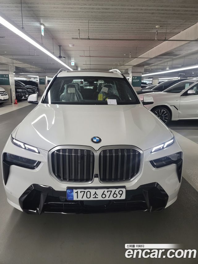 BMW X7 xDrive 40d M Sport 6인승 2024 года из Кореи