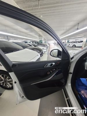 BMW X7 xDrive 40d M Sport 6인승 2024 года из Южной Кореи