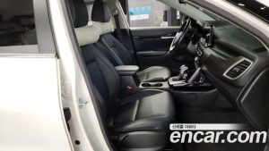 Kia Seltos Бензин 1.6 Turbo 2WD 2020 года из Южной Кореи