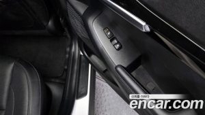 Kia Seltos Бензин 1.6 Turbo 2WD 2020 года из Южной Кореи