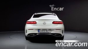 Mercedes-Benz E-Class E220d Coupe 2020 года из Южной Кореи