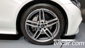 Mercedes-Benz E-Class E220d Coupe 2020 года из Южной Кореи