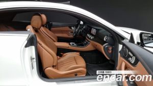 Mercedes-Benz E-Class E220d Coupe 2020 года из Южной Кореи
