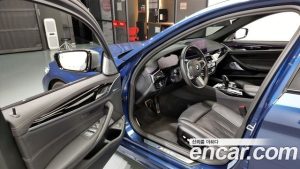 BMW 5-Series M550i xDrive 2021 года из Южной Кореи