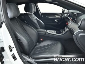 Mercedes-Benz CLS-Class CLS450 4MATIC AMG Line 2021 года из Южной Кореи