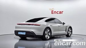 Porsche Taycan 4S 2021 года из Южной Кореи