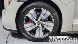 Porsche Taycan 4S 2021 года из Южной Кореи