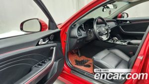 Kia Stinger 2.5 AWD платина 2021 года из Южной Кореи