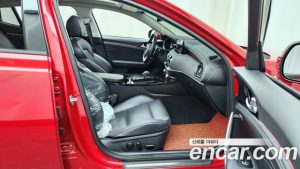 Kia Stinger 2.5 AWD платина 2021 года из Южной Кореи