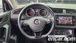 Volkswagen Tiguan 2.0 TDI Prestige 2020 года из Южной Кореи